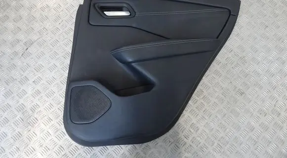 Nissan Qashqai J12 Coupe rear side trim panel 82976-6UA001