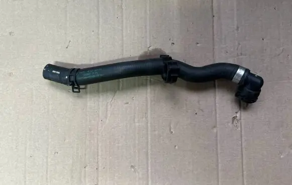 BMW M4 F82 F83 Engine coolant pipe/hose 9307241 69713