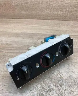 Peugeot 306 Climate control unit 601967M