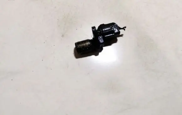 Toyota Avensis T250 Crankshaft position sensor 9091905012 0296000251