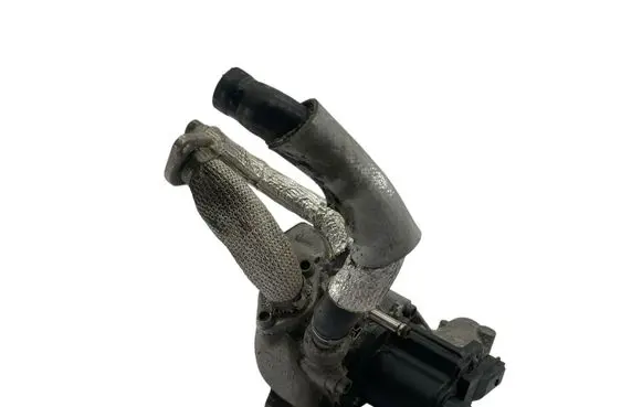 Audi A8 S8 D3 4E EGR valve 057131501C