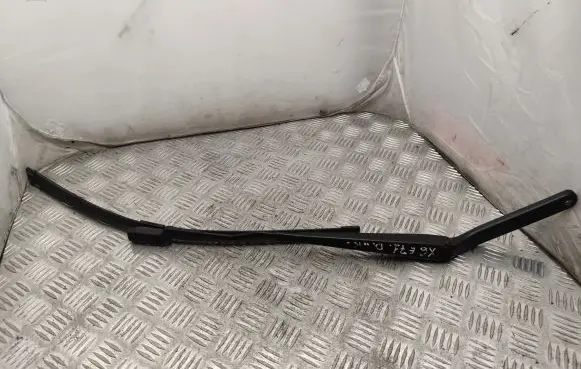 BMW X6 E71 Windshield/front glass wiper blade 7294569 61617294569