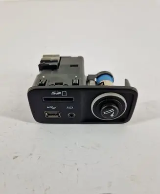 Jeep Cherokee AUX in-socket connector 1391882903