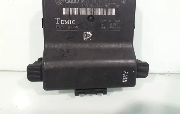 Audi A3 S3 8P Gateway control module 1K0907530D 1K0907951