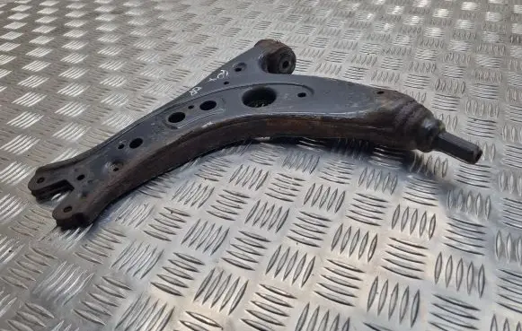 Volkswagen Fox Front lower control arm/wishbone 6C0407157C