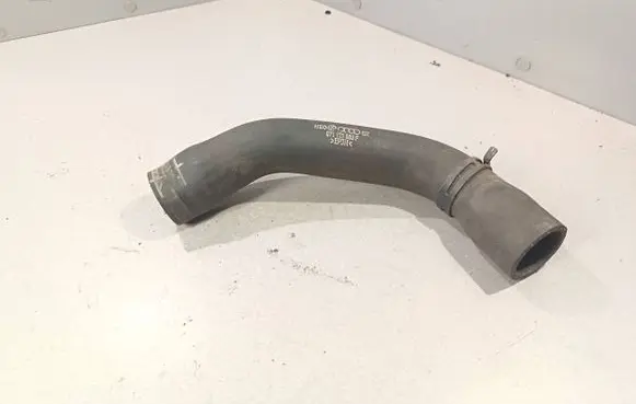 Volkswagen PASSAT B5 Engine coolant pipe/hose 071121063F