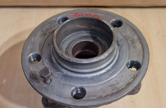 Volvo V70 Front wheel ball bearing 