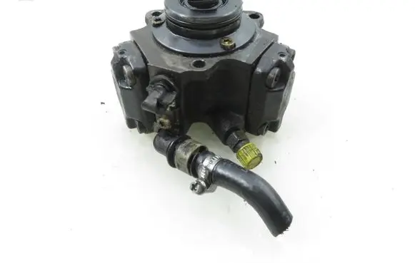 Opel Corsa C Fuel injection high pressure pump 46779630 0445010080