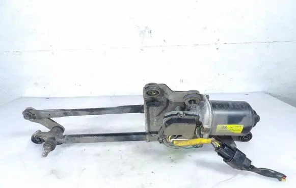 Hyundai Getz Front wiper linkage and motor 981001C100