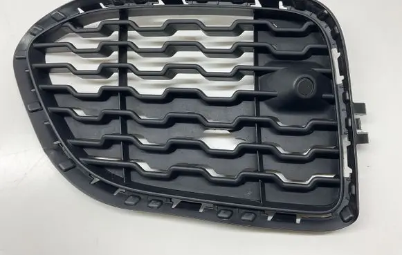 BMW X4 F26 Front bumper lower grill 8056938 10503410