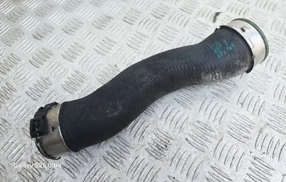 Intercooler hose/pipe