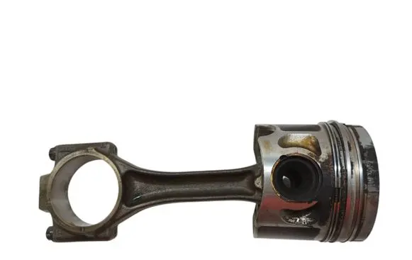 Volkswagen Caddy Piston with connecting rod