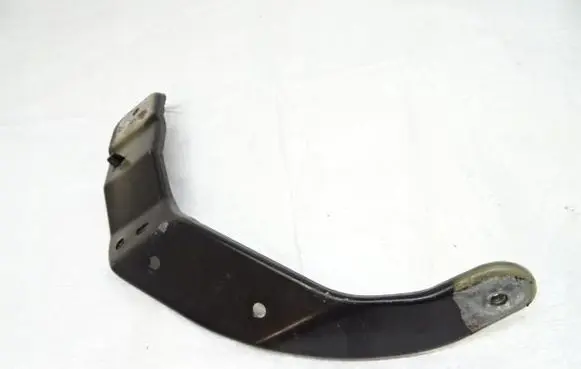 Citroen C4 Grand Picasso Fender mounting bracket 017242C02