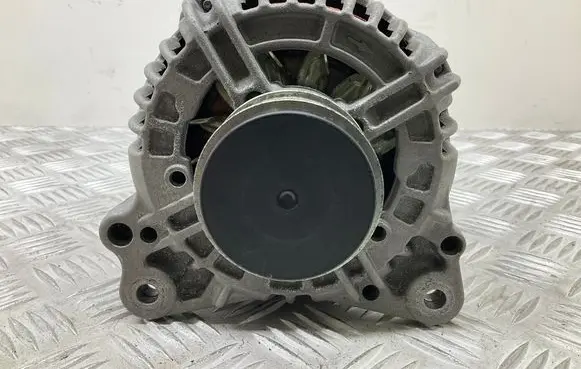 Skoda Superb B6 (3T) Generator/alternator 03L903023