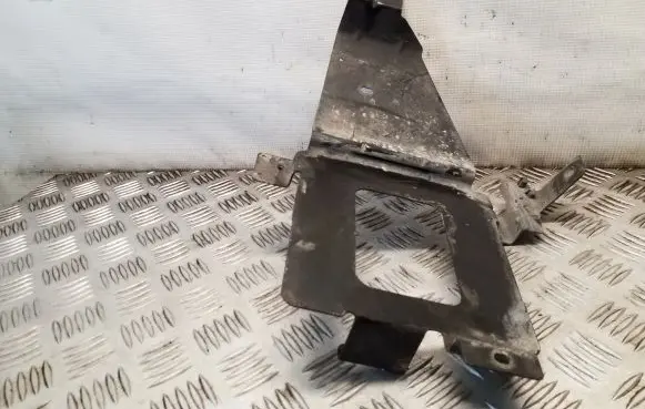 Jeep Grand Cherokee (WK) Other engine bay part