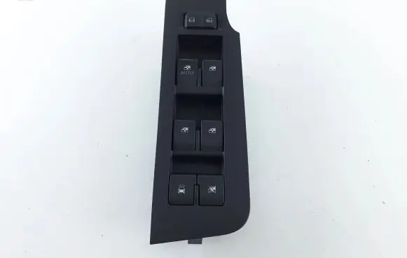 Chevrolet Captiva Electric window control switch