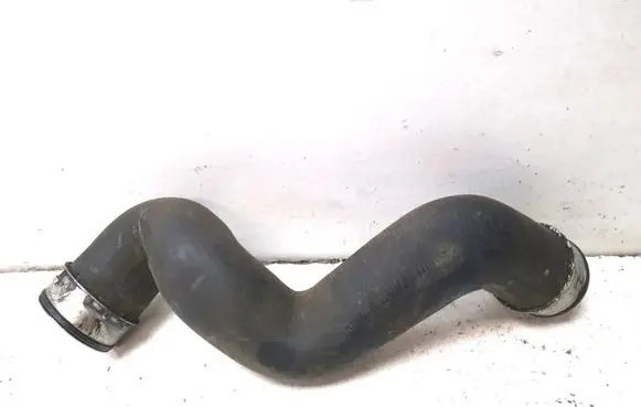 Skoda Superb B5 (3U) Intercooler hose/pipe 3B0145834N