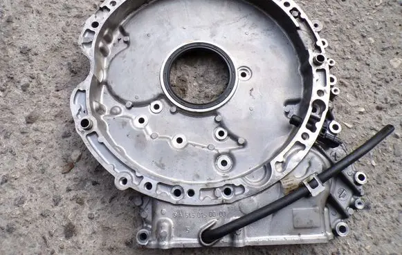 Mercedes-Benz GLA W156 X156 Timing chain cover A6450150000