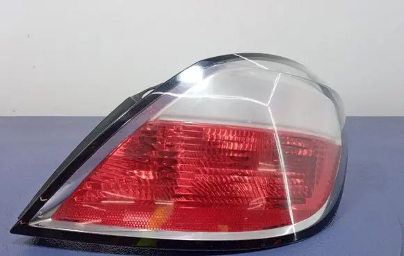 Opel Astra H Rear/tail lights 13252446