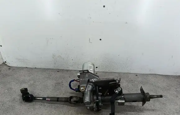 Nissan Note (E11) Steering wheel axle 