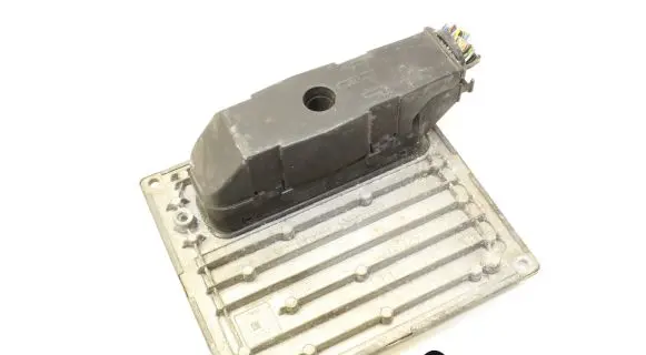 Ford Fiesta Engine control unit/module 4S6112A650SA