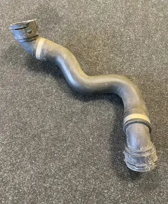 Mercedes-Benz GLC X253 C253 Engine coolant pipe/hose A2535019782
