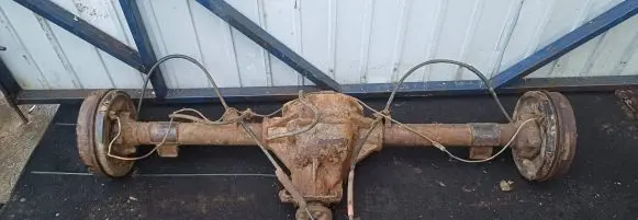 Opel Frontera A Rear axle beam 