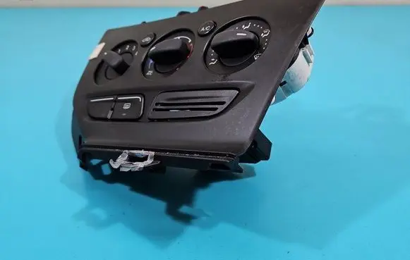 Ford Focus Climate control/heater control trim IMPRK1458037