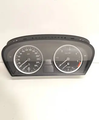 BMW 5 E60 E61 Speedometer (instrument cluster) 6945634 110080213 6990Z0890Z
