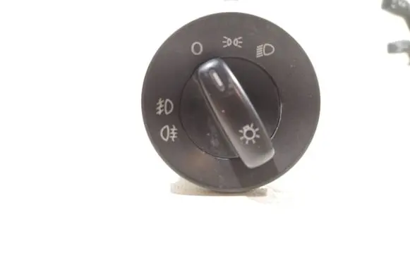 Skoda Octavia Mk2 (1Z) Light switch 1Z0941431C