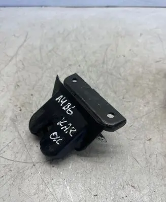 Audi A4 S4 B6 8E 8H Tailgate/trunk/boot lock/catch/latch 8E9827520