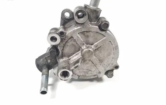 Nissan Navara Vacuum pump 146905X02A