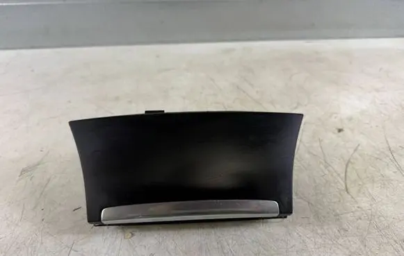 Citroen DS5 Ashtray (front) 9670767177