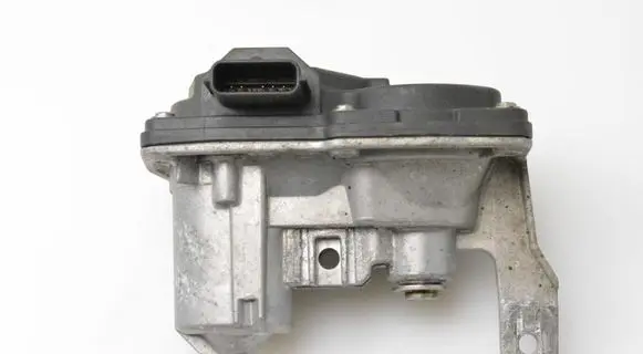 Mazda 3 Muffler mount bracket/holder S55013J40