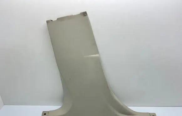 Volvo V40 (B) pillar trim (bottom) 31102351