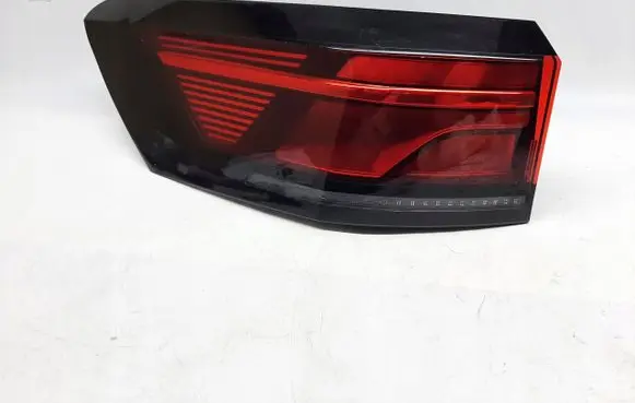 Volkswagen PASSAT B8 Rear/tail lights 3J0945095