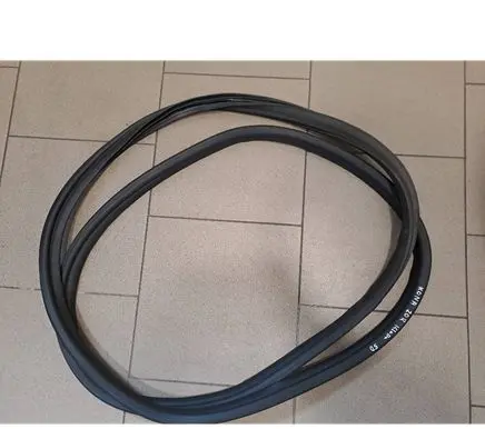 Hyundai Kona I Rubber seal tailgate window/glass 