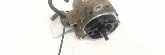 Mazda Premacy Vacuum pump x2t581z1 rf2a18000