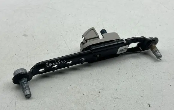Chrysler Pacifica Seat belt adjustment rail 5LA64PD2AB 451162R
