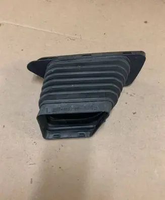 Audi A4 S4 B8 8K Air intake duct part 8T0129905A 469RRR