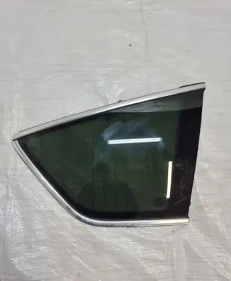 Rear side window