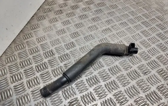 Mercedes-Benz Sprinter W906 Breather hose/pipe A6510100882