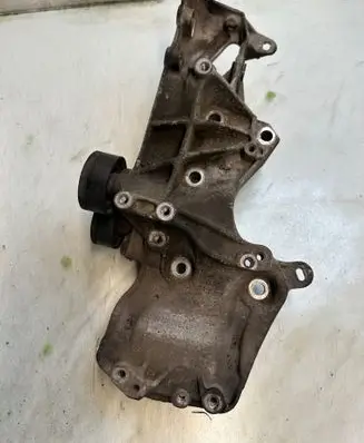 Renault Thalia I Generator/alternator bracket 8200066249
