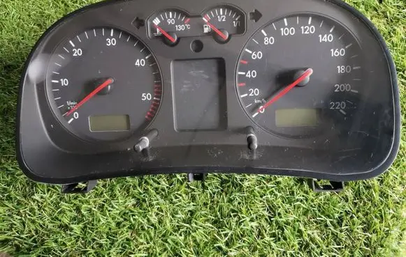 Volkswagen Golf IV Speedometer (instrument cluster) 1J0919860B 0263604004