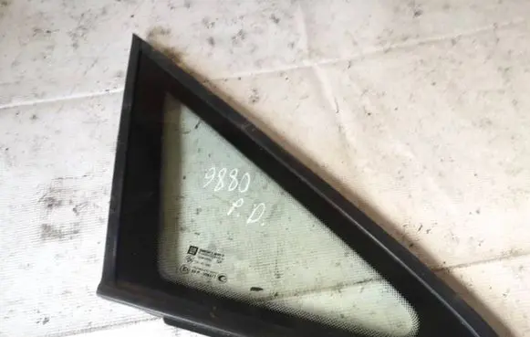Opel Zafira A Front triangle window/glass as2