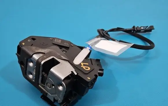 Ford Fiesta Front door lock 8A6AA21813AC IMPRK1548184