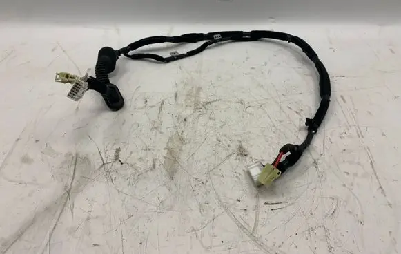 Hyundai Tucson JM Tailgate/trunk wiring harness 916902E011