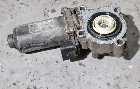 BMW X5 E53 Gearbox-reducer motor 27107566250