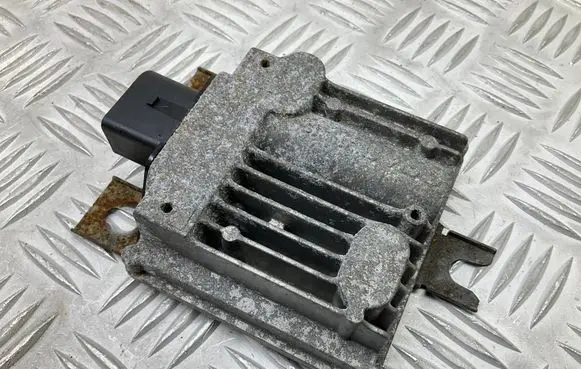 Volkswagen Touareg II Fuel injection pump control unit/module 7P0906093A