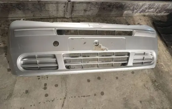 Renault Trafic II (X83) Front bumper 7700312786 7700312785 7700313259